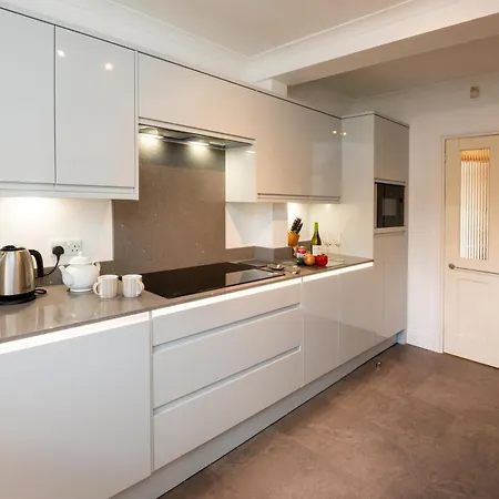 Holiday home Rosegate House,